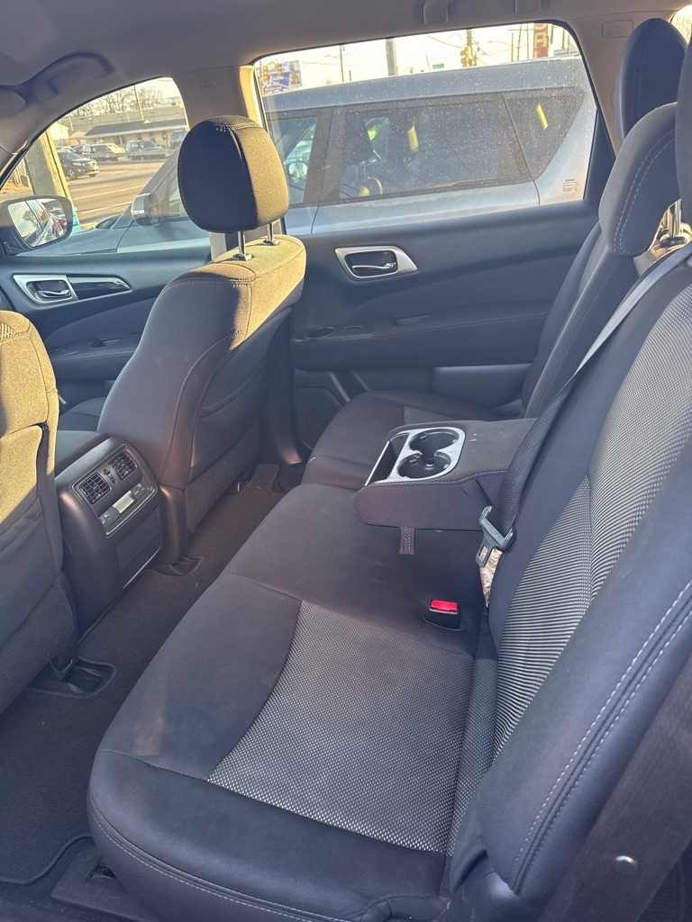 Nissan Pathfinder S 2WD 2017