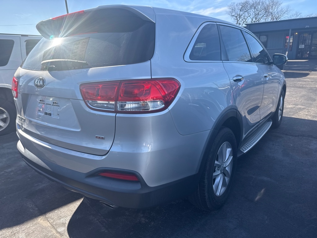Kia Sorento LX 2WD 2016