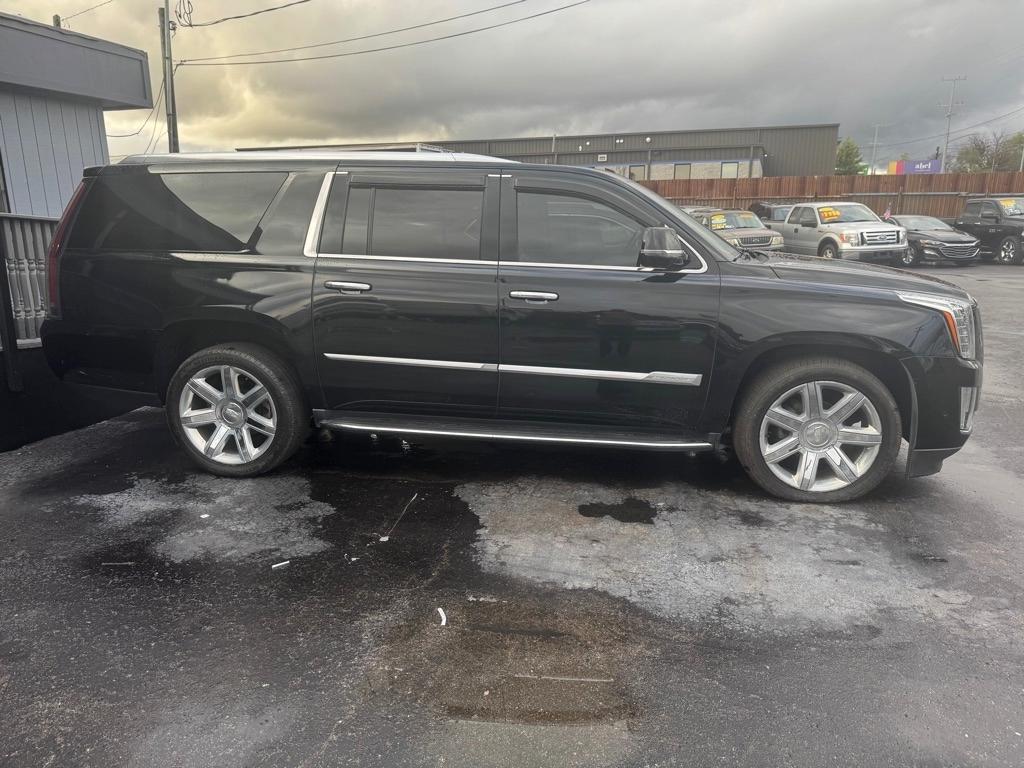 Cadillac Escalade ESV Luxury 4WD 2019