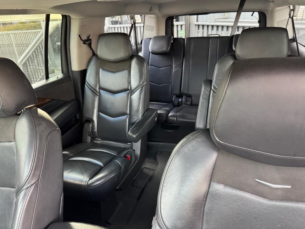 Cadillac Escalade ESV Luxury 4WD 2019