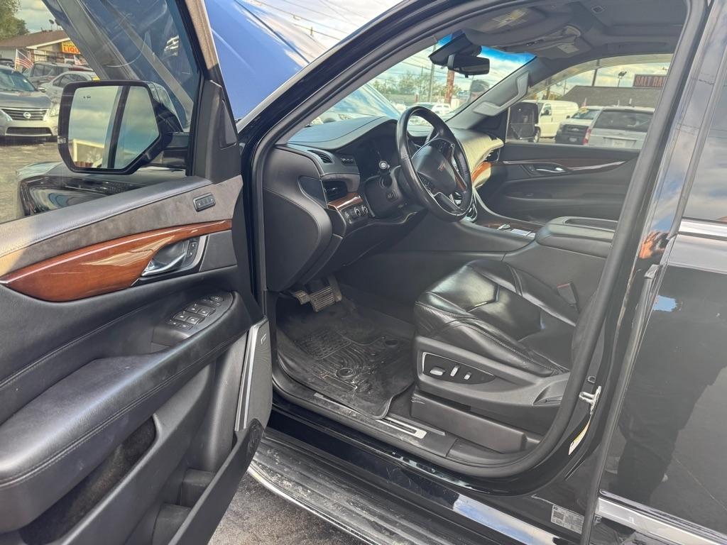 Cadillac Escalade ESV Luxury 4WD 2019