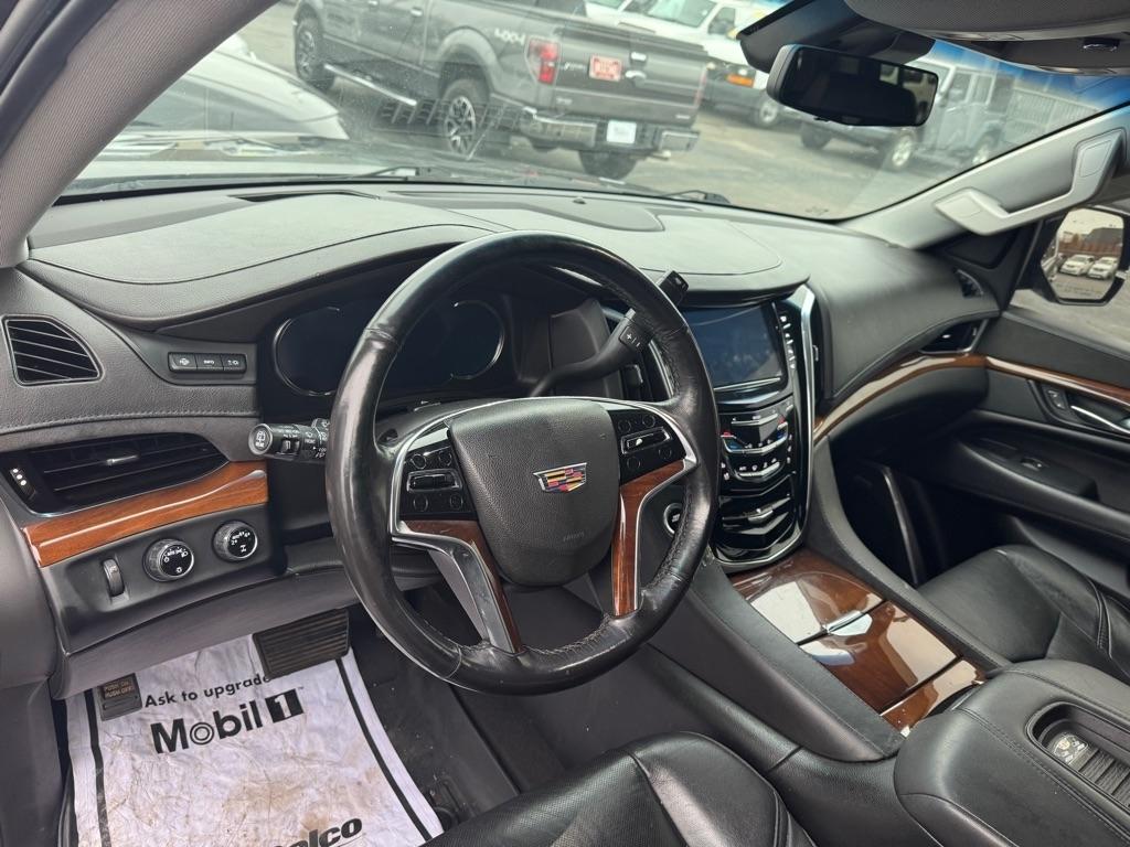 Cadillac Escalade ESV Luxury 4WD 2019