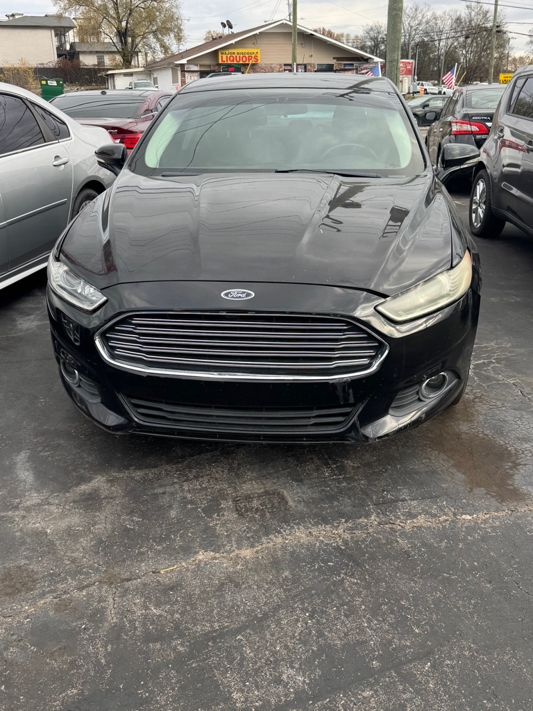 Ford Fusion SE 2016