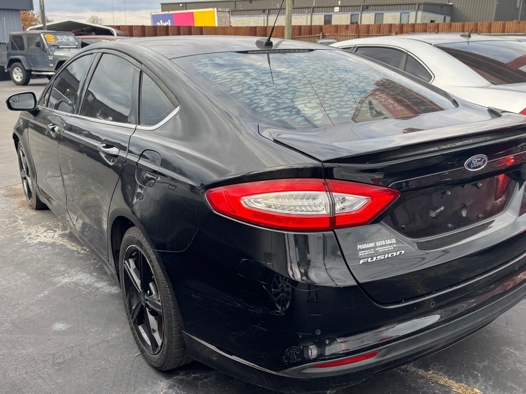 Ford Fusion SE 2016
