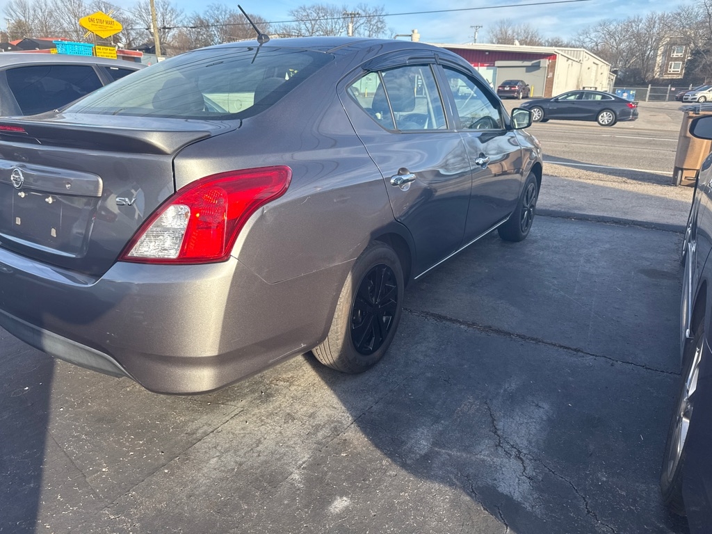 Nissan Versa 1.6 S 5M 2017