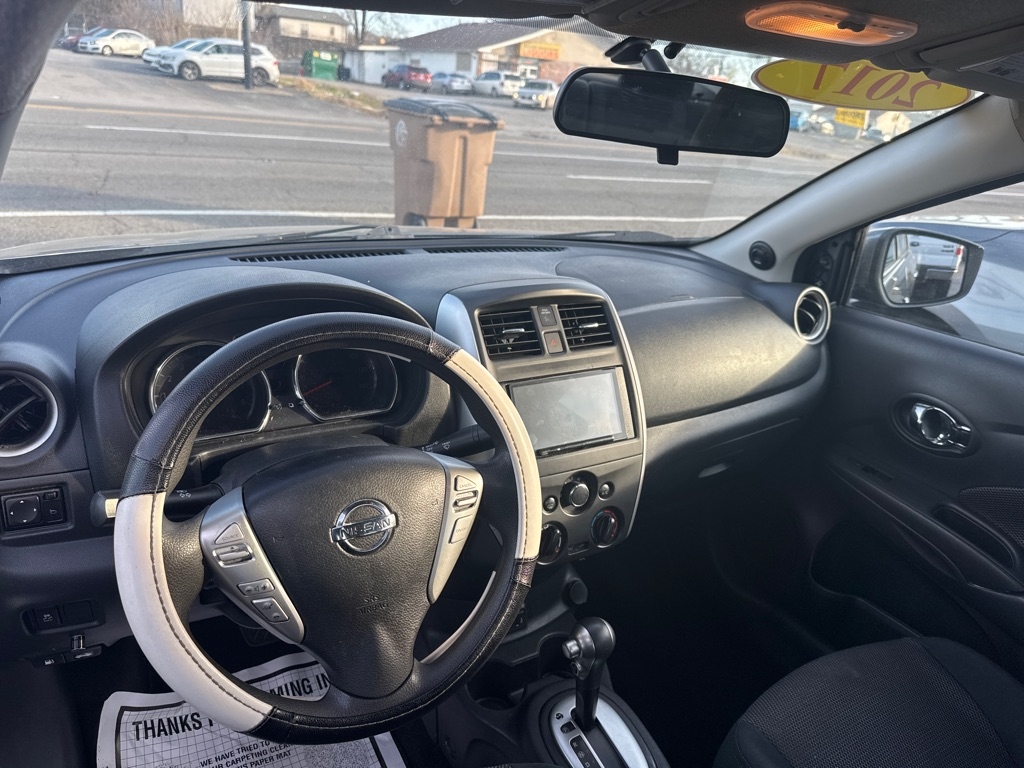 Nissan Versa 1.6 S 5M 2017