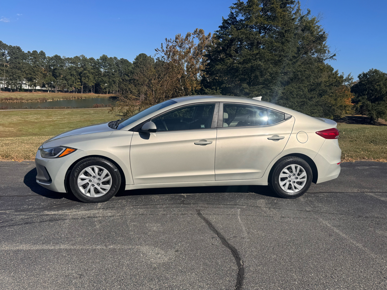 Hyundai Elantra SE 2.0L Auto (Alabama) *Ltd Avail* 2017 Hyundai Elantra SE 2.0L Auto (Alabama) *Ltd Avail* 2017