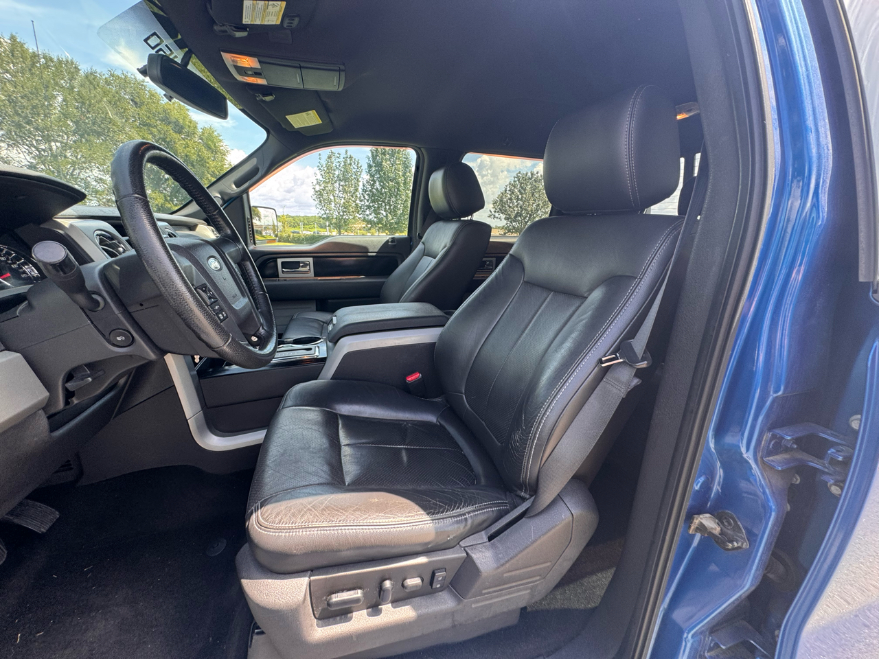2012 Ford F-150 FX4 photo 17