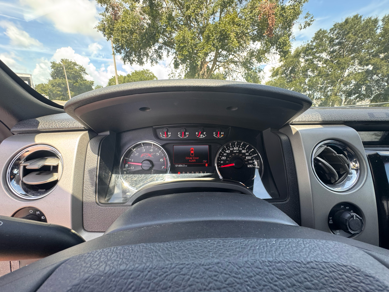 2012 Ford F-150 FX4 photo 19