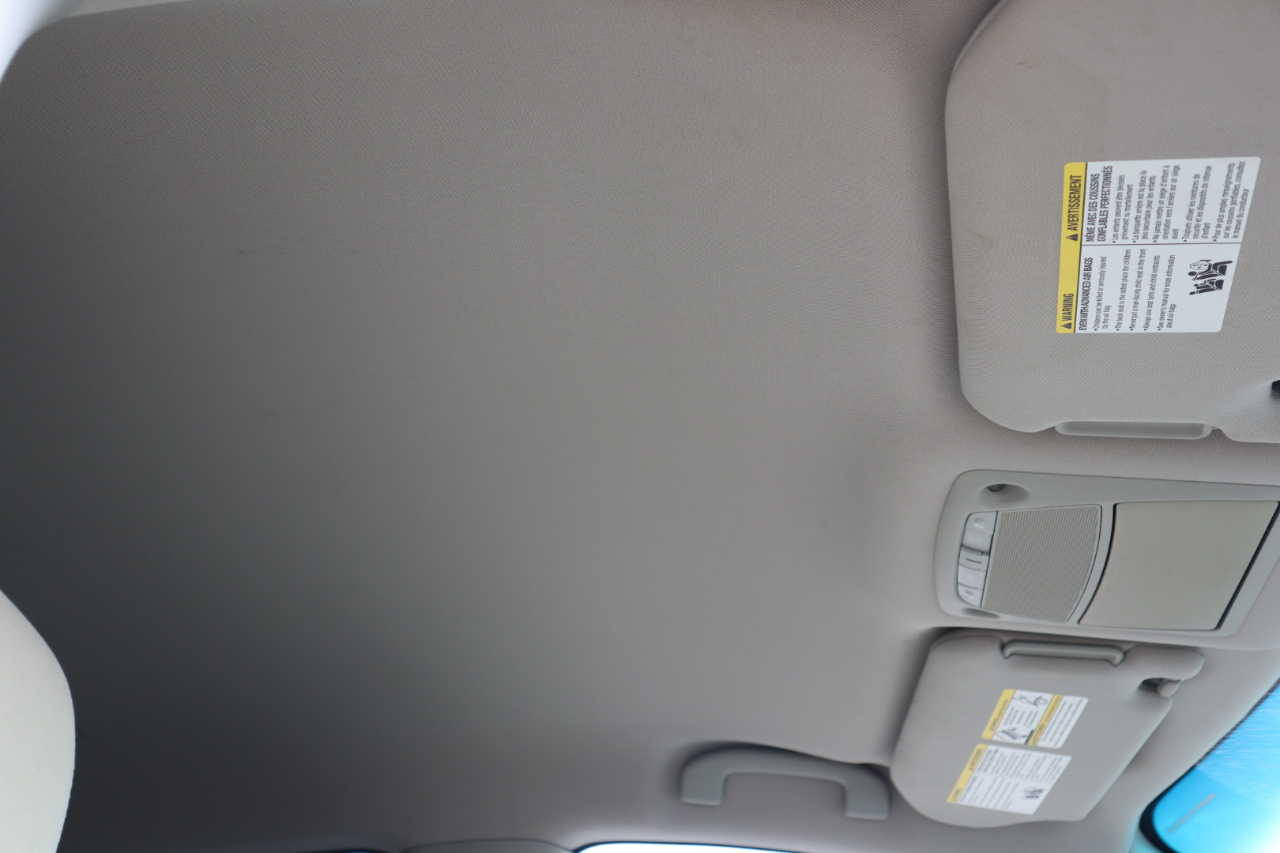 2015 Nissan Pathfinder SV photo 25