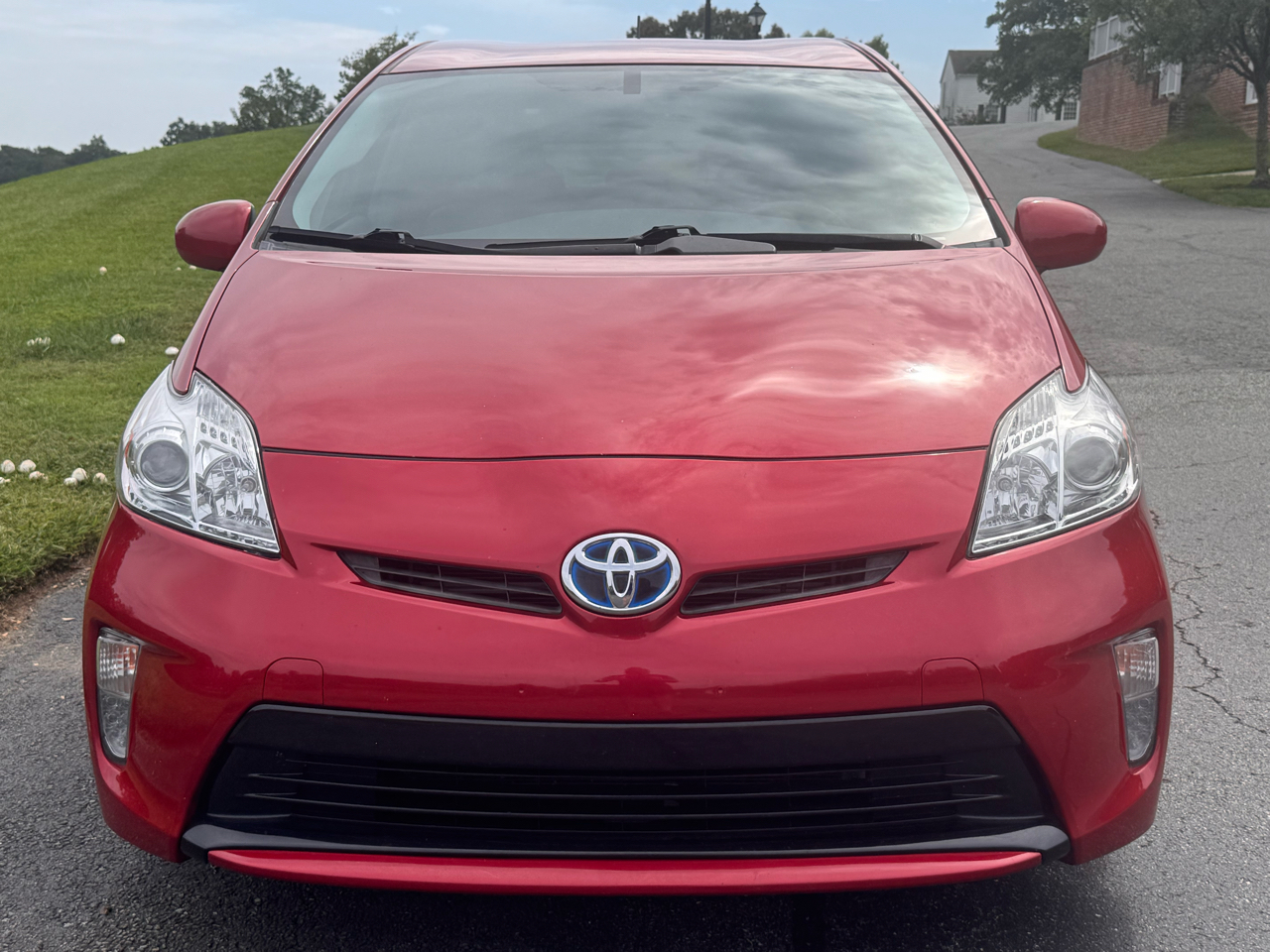 2012 Toyota Prius Three Touring photo 4