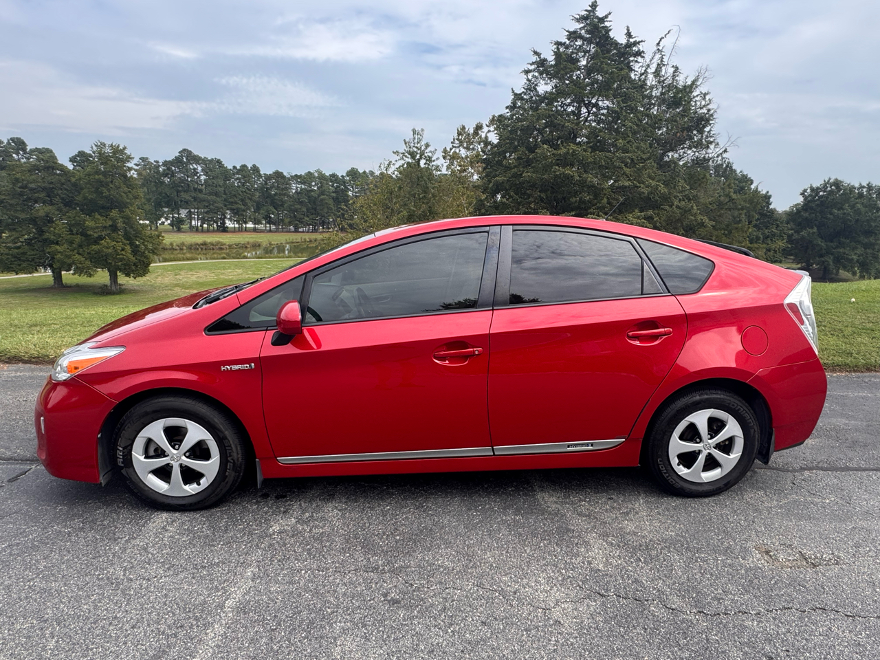 2012 Toyota Prius Three Touring photo 8