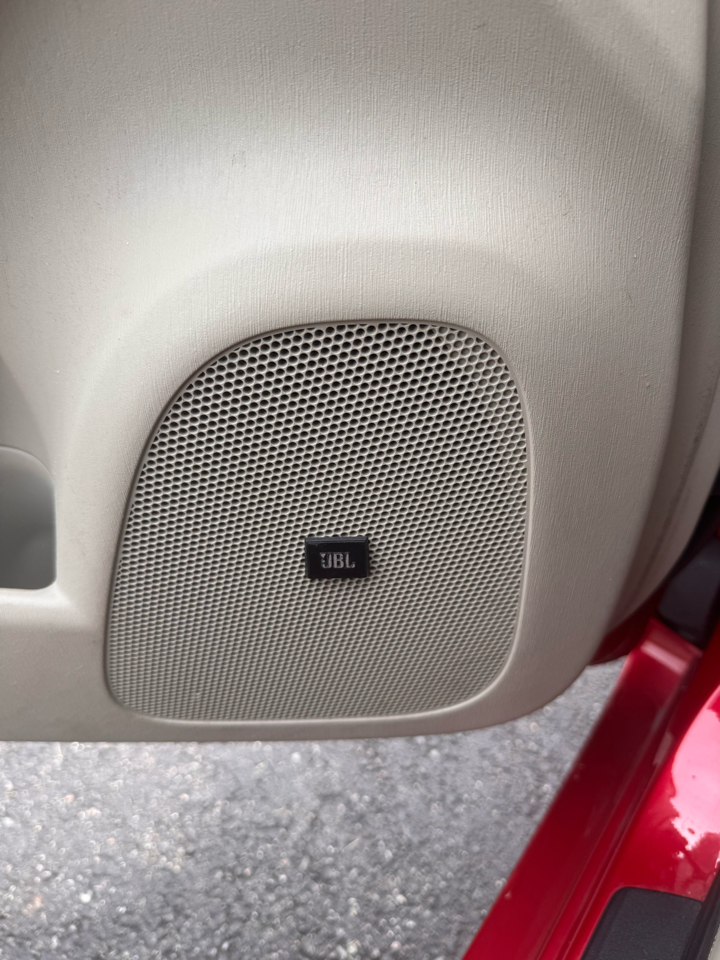 2012 Toyota Prius Three Touring photo 22