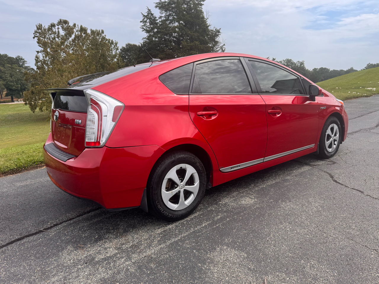 2012 Toyota Prius Three Touring photo 28