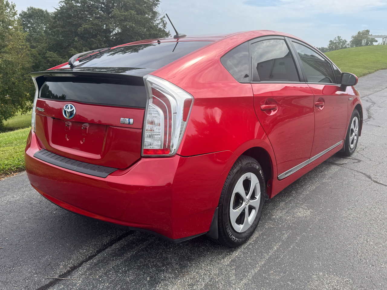 2012 Toyota Prius Three Touring photo 29