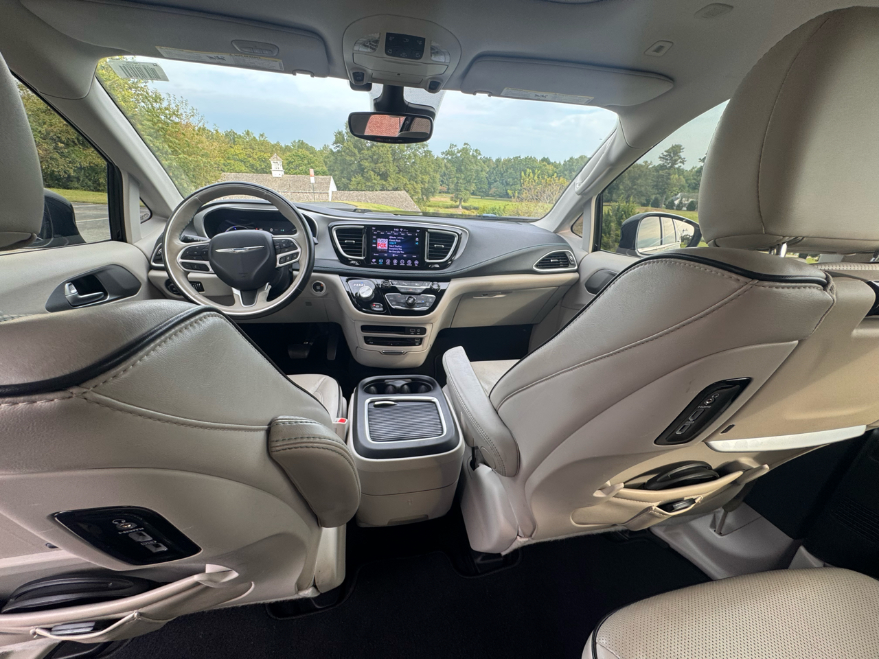 2018 Chrysler Pacifica Hybrid Limited photo 15