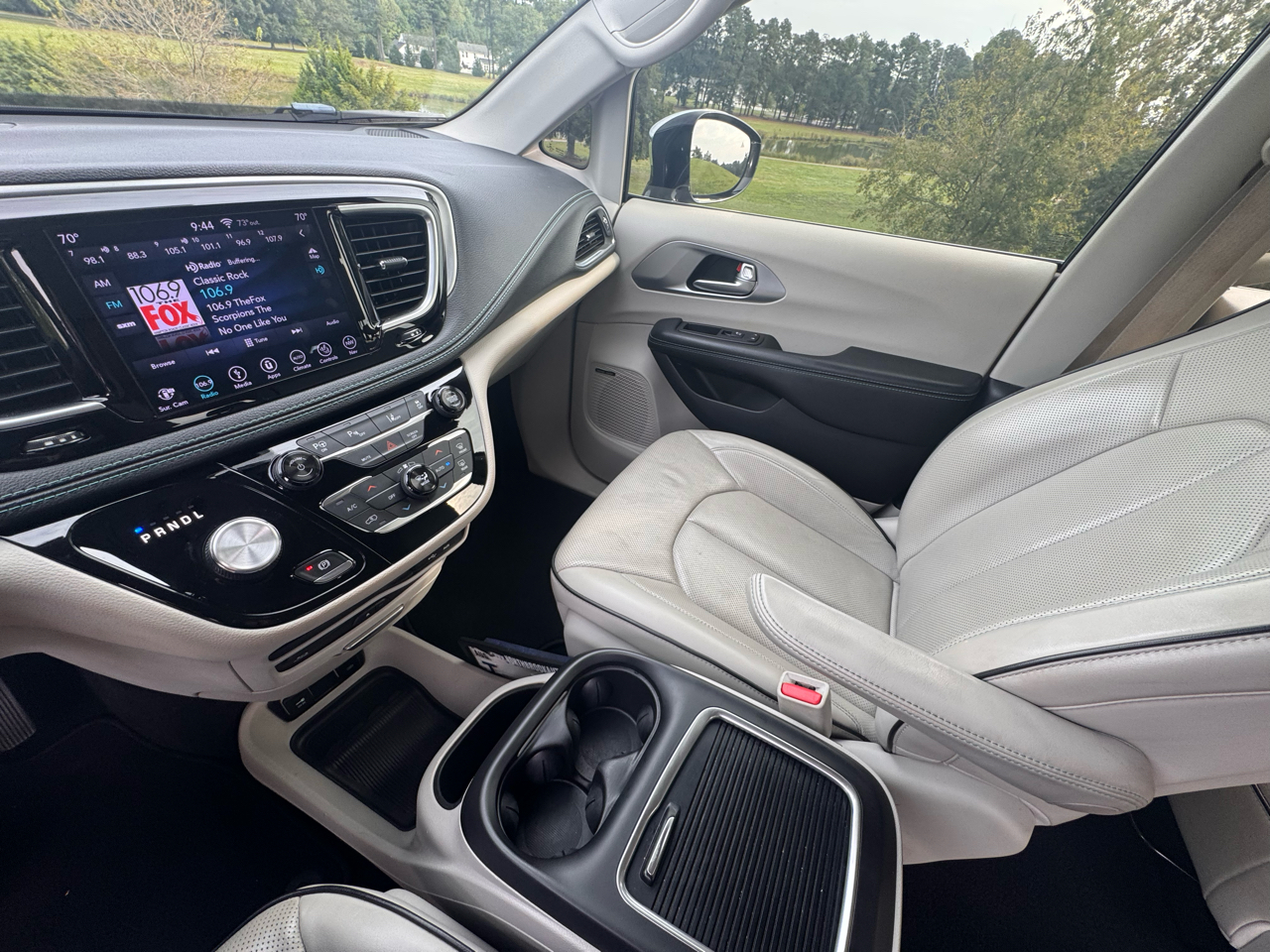 2018 Chrysler Pacifica Hybrid Limited photo 26
