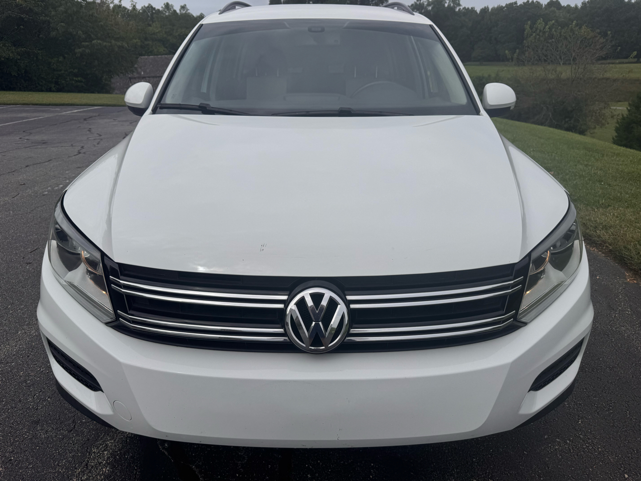 2016 Volkswagen Tiguan R-Line SEL photo 25