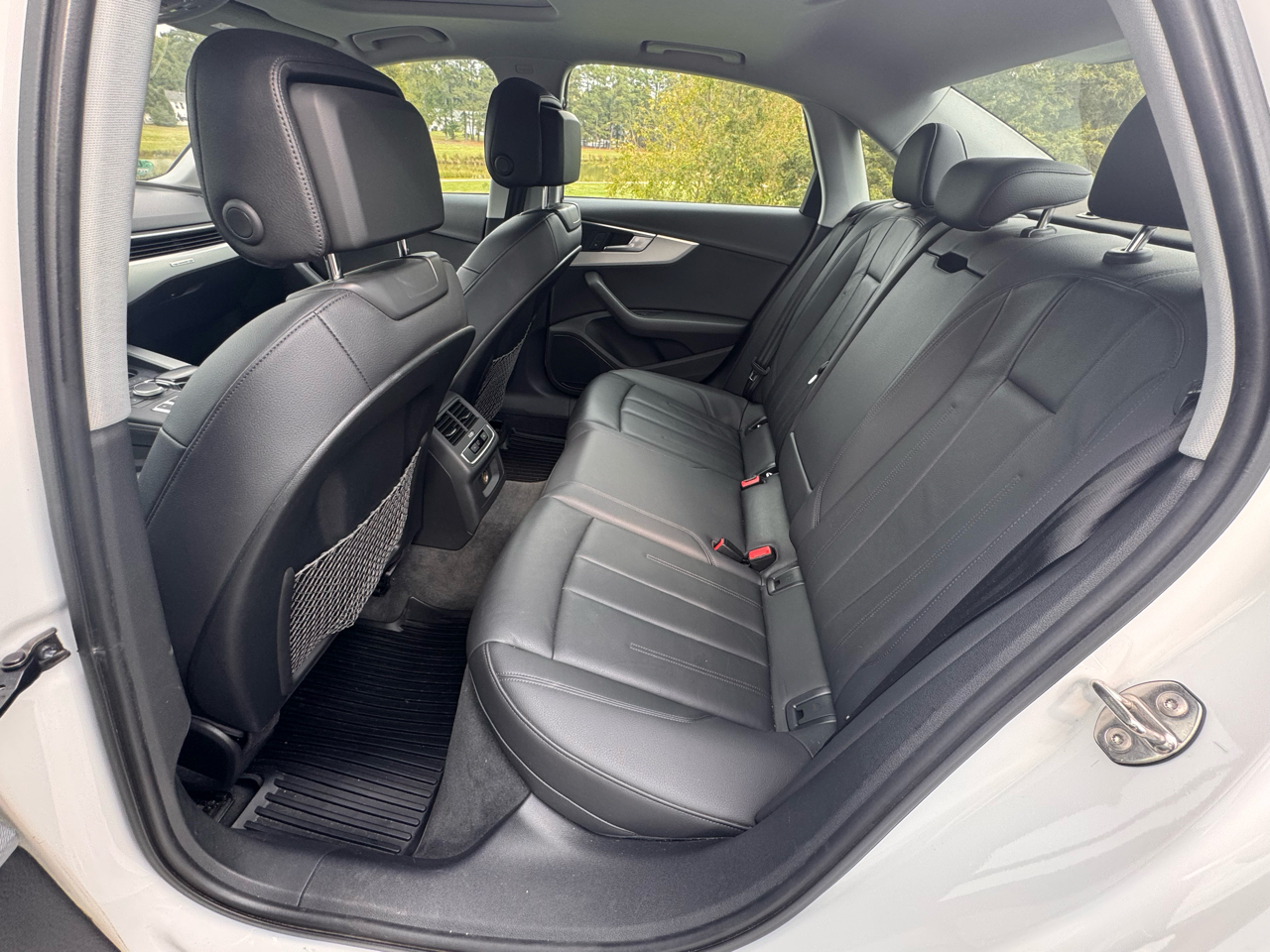 2017 Audi A4 TFSI Premium Quattro photo 12