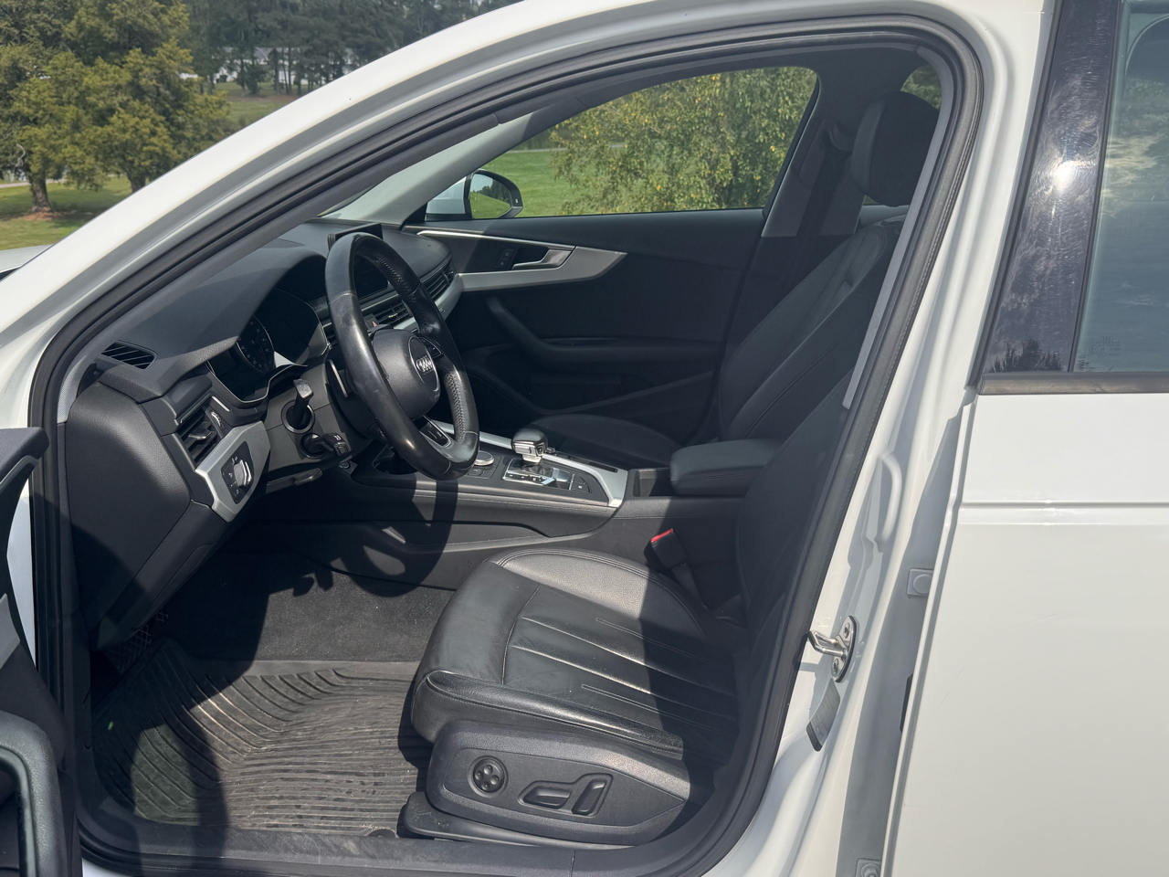 2017 Audi A4 TFSI Premium Quattro photo 17