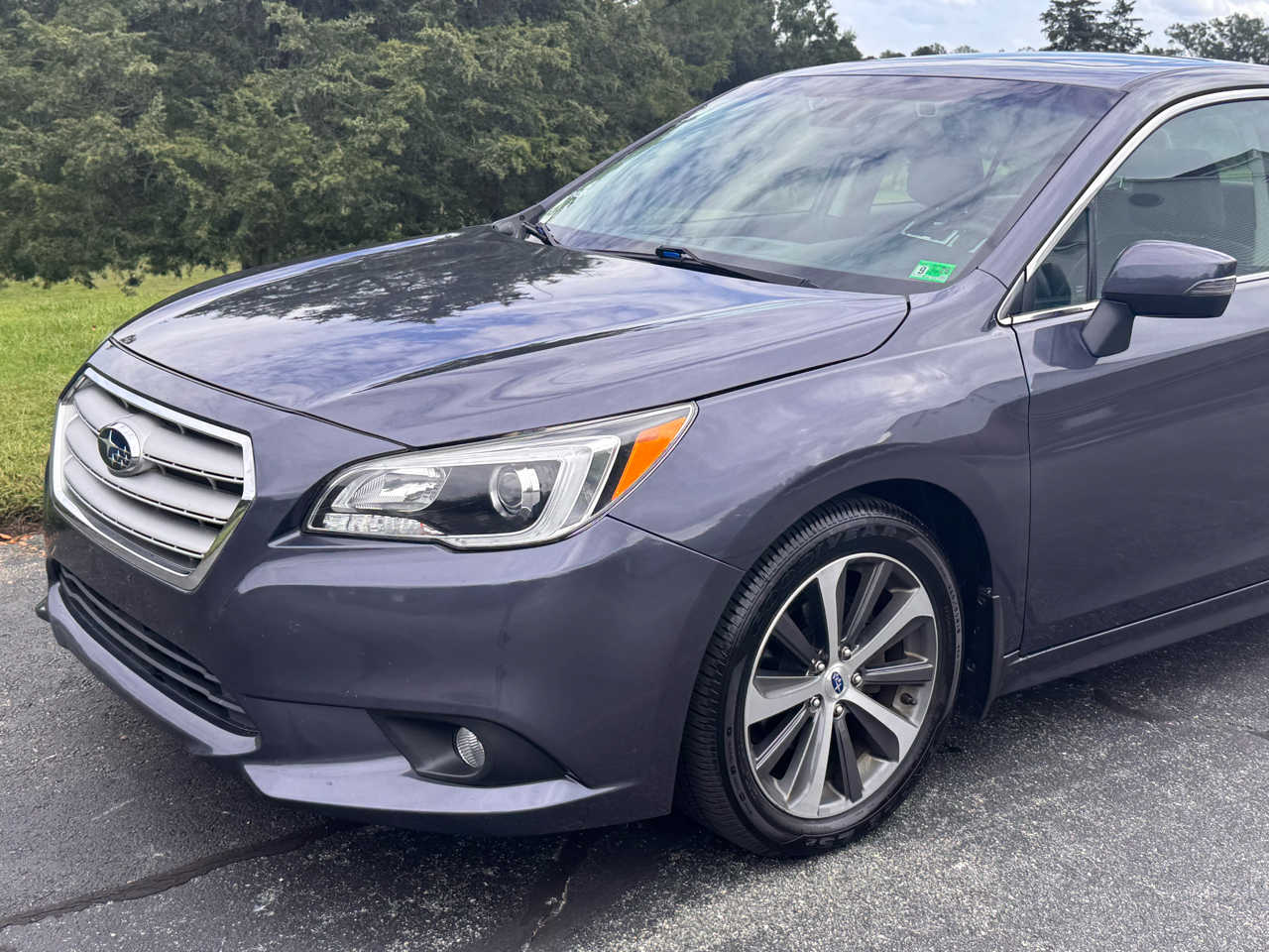 2017 Subaru Legacy 2.5i Limited photo 4