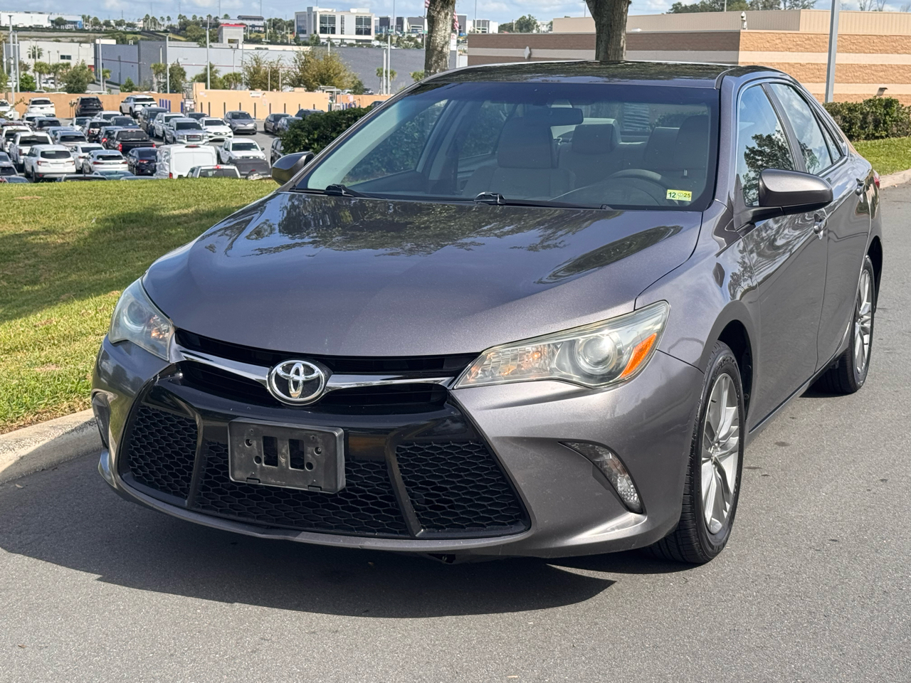 2017 Toyota Camry XLE XSE photo 3