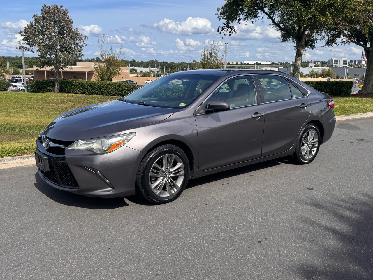 2017 Toyota Camry XLE XSE photo 5