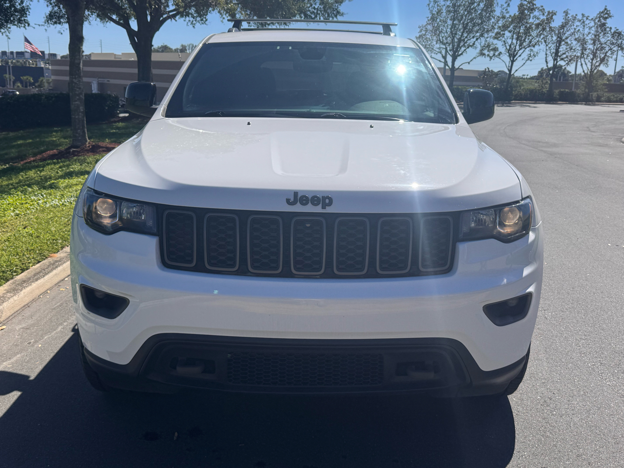 Jeep Grand Cherokee 75th Anniversary Edition 4x4 *Ltd Avail* 2017 Jeep Grand Cherokee 75th Anniversary Edition 4x4 *Ltd Avail* 2017