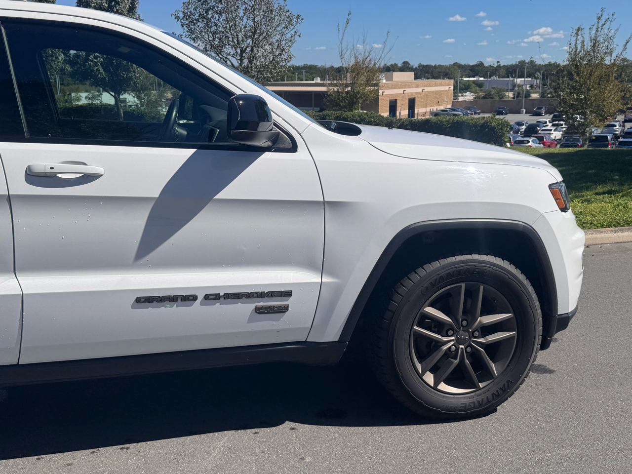 Jeep Grand Cherokee 75th Anniversary Edition 4x4 *Ltd Avail* 2017 Jeep Grand Cherokee 75th Anniversary Edition 4x4 *Ltd Avail* 2017