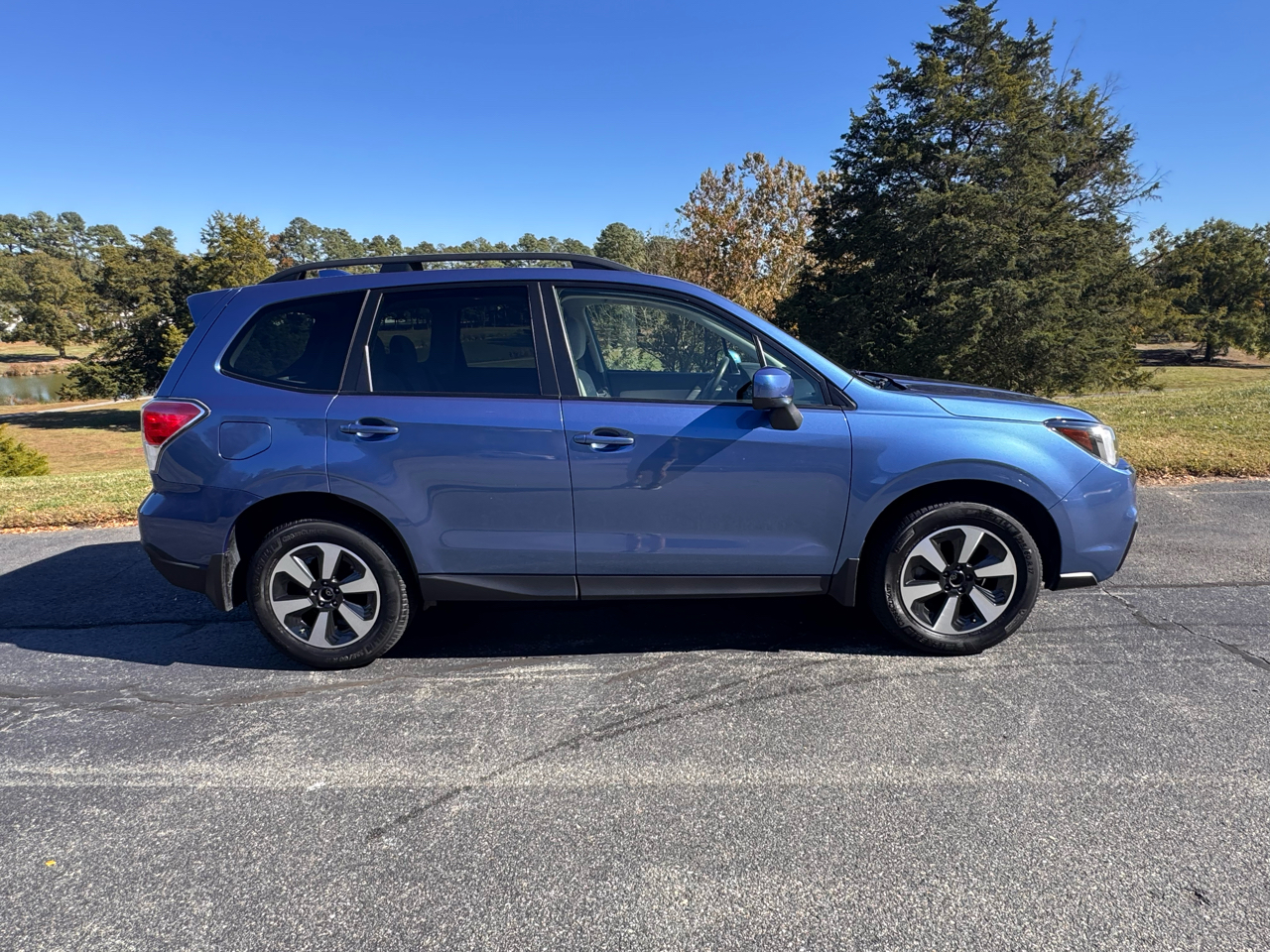Subaru Forester 2.5i Premium CVT 2017 Subaru Forester 2.5i Premium CVT 2017