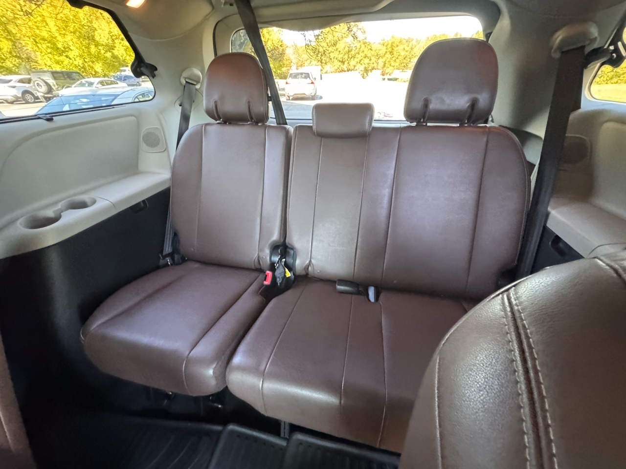 Toyota Sienna 5dr 7-Pass Van Ltd FWD (Natl) 2017 Toyota Sienna 5dr 7-Pass Van Ltd FWD (Natl) 2017