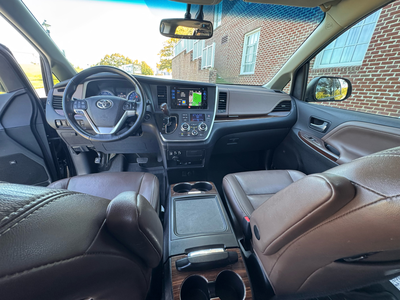 Toyota Sienna 5dr 7-Pass Van Ltd FWD (Natl) 2017 Toyota Sienna 5dr 7-Pass Van Ltd FWD (Natl) 2017