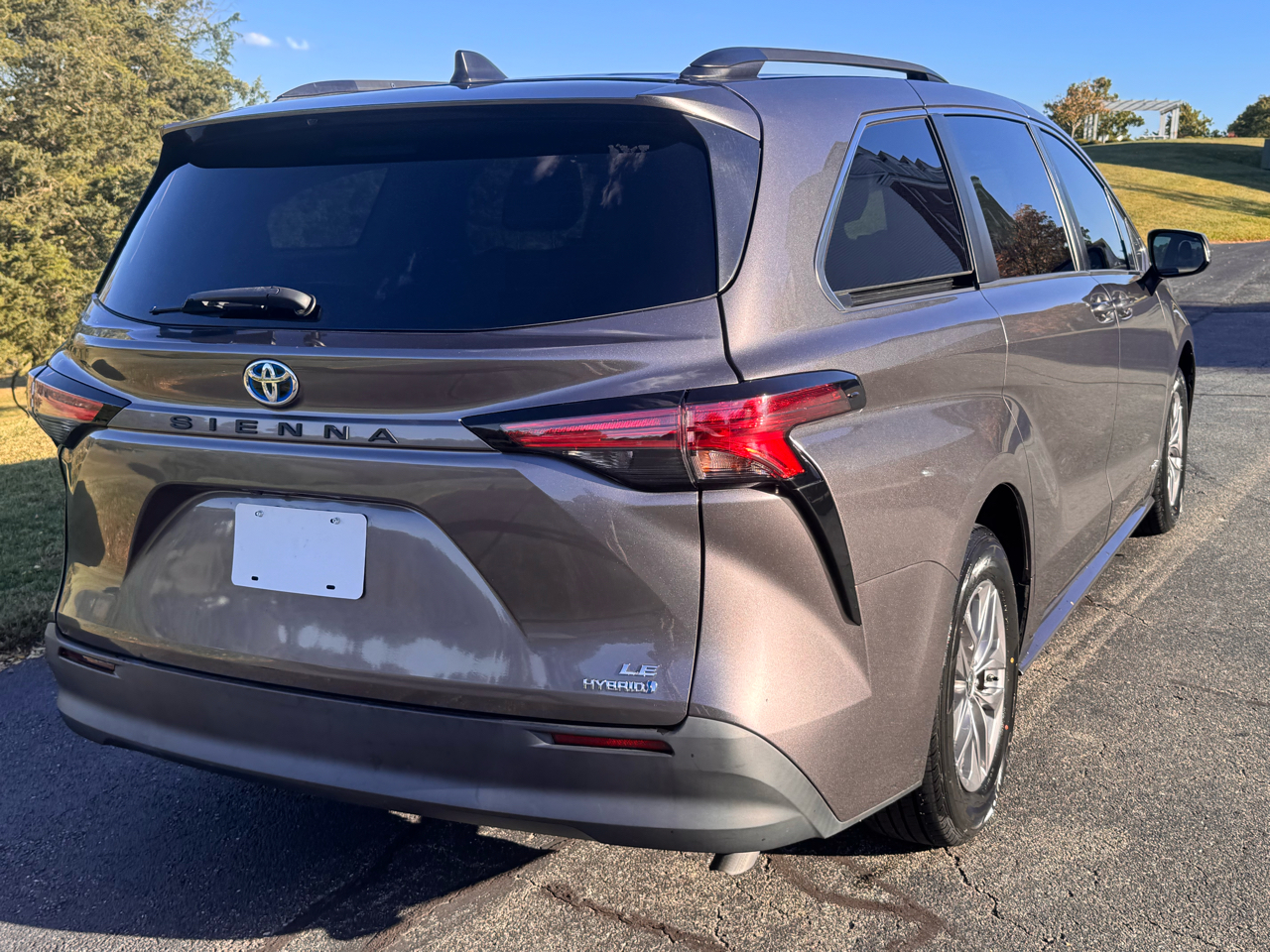 Toyota Sienna LE FWD 8-Passenger (Natl) 2021 Toyota Sienna LE FWD 8-Passenger (Natl) 2021