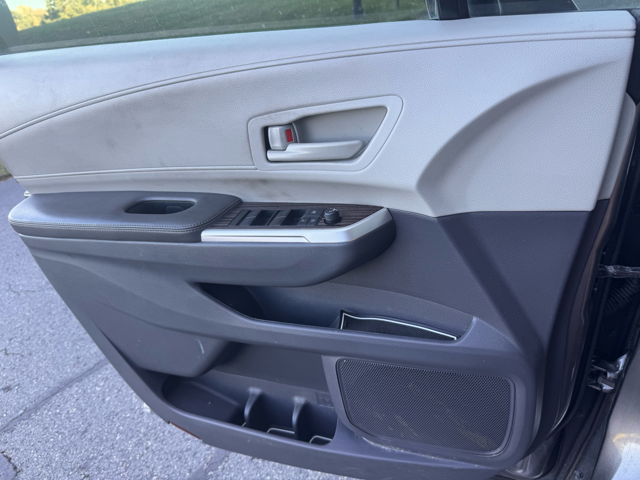 Toyota Sienna LE FWD 8-Passenger (Natl) 2021 Toyota Sienna LE FWD 8-Passenger (Natl) 2021