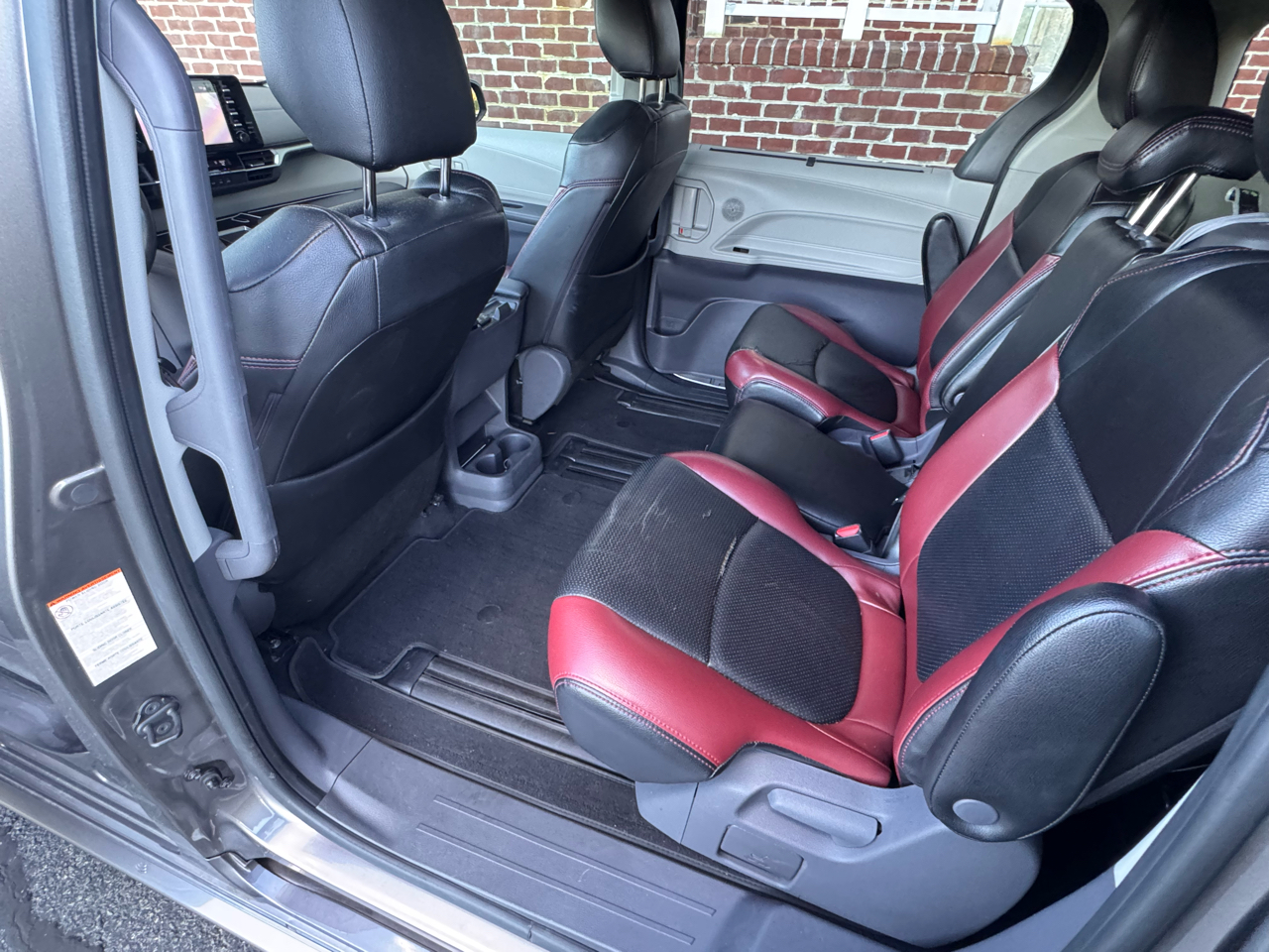 Toyota Sienna LE FWD 8-Passenger (Natl) 2021 Toyota Sienna LE FWD 8-Passenger (Natl) 2021