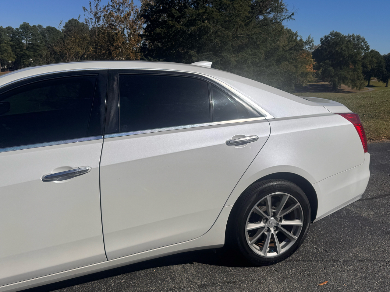 Cadillac CTS Sedan 4dr Sdn 2.0L Turbo Luxury RWD 2017 Cadillac CTS Sedan 4dr Sdn 2.0L Turbo Luxury RWD 2017