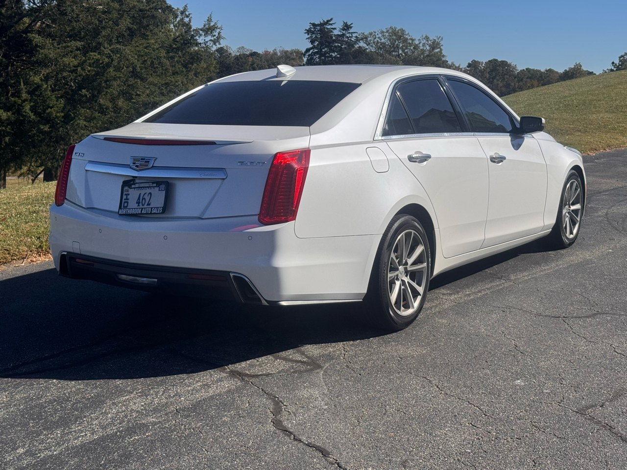 Cadillac CTS Sedan 4dr Sdn 2.0L Turbo Luxury RWD 2017 Cadillac CTS Sedan 4dr Sdn 2.0L Turbo Luxury RWD 2017