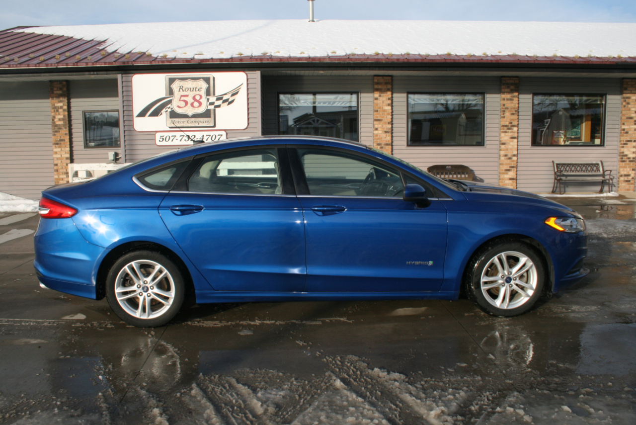 Ford Fusion Hybrid SE 2018