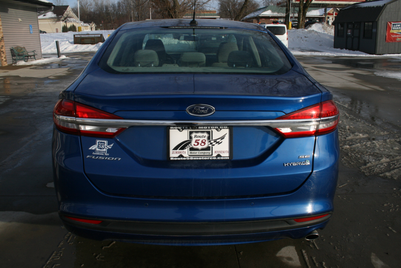 Ford Fusion Hybrid SE 2018