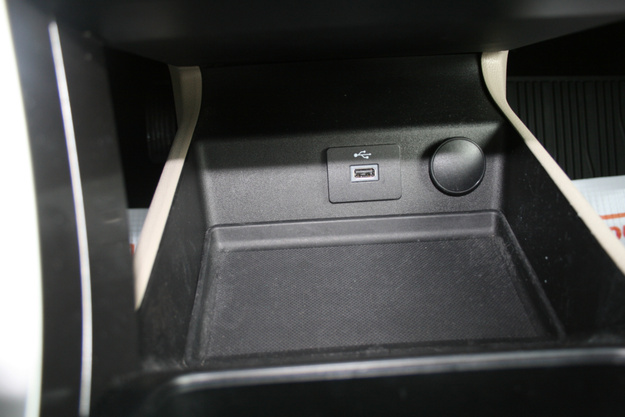 Ford Fusion Hybrid SE 2018