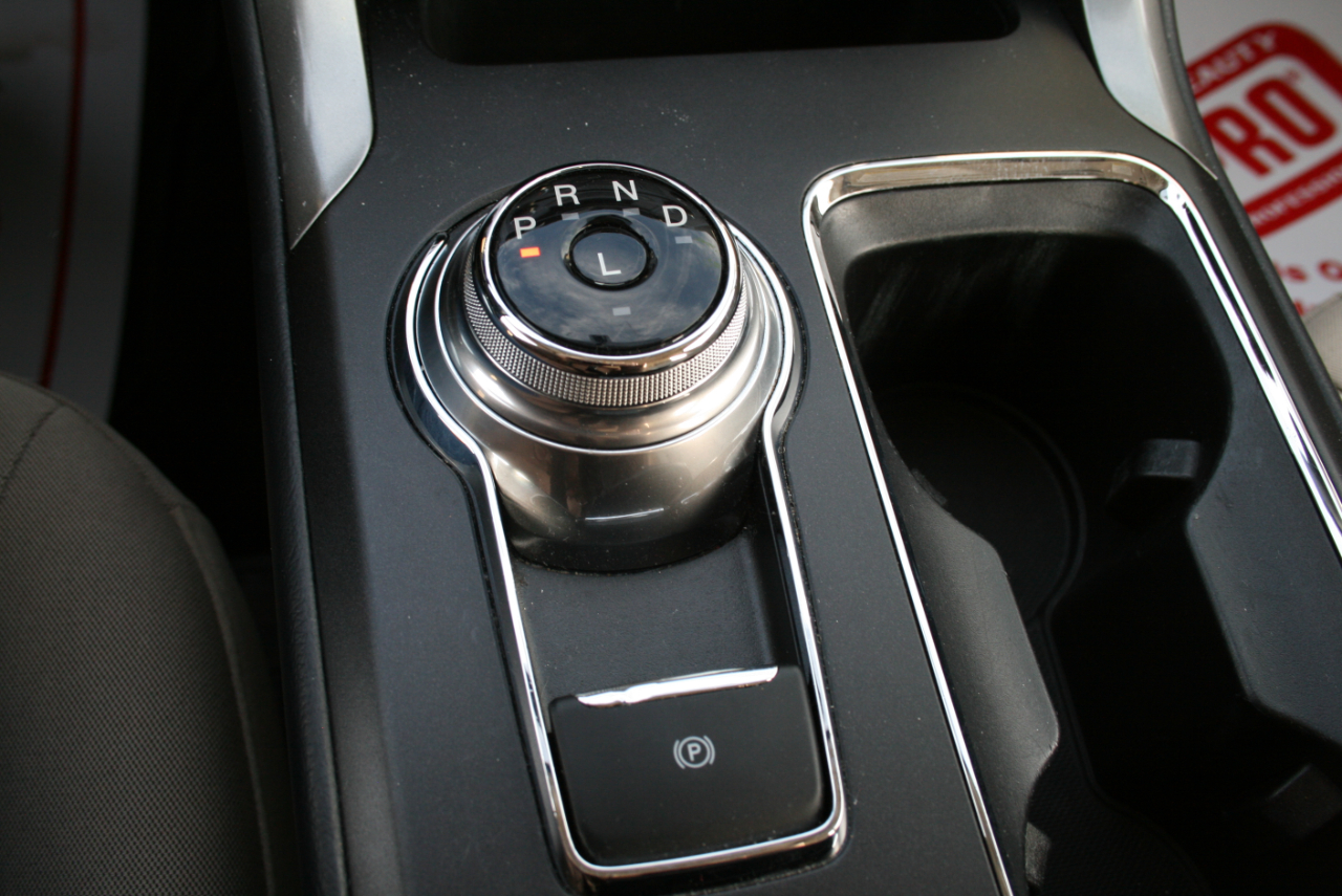 Ford Fusion Hybrid SE 2018