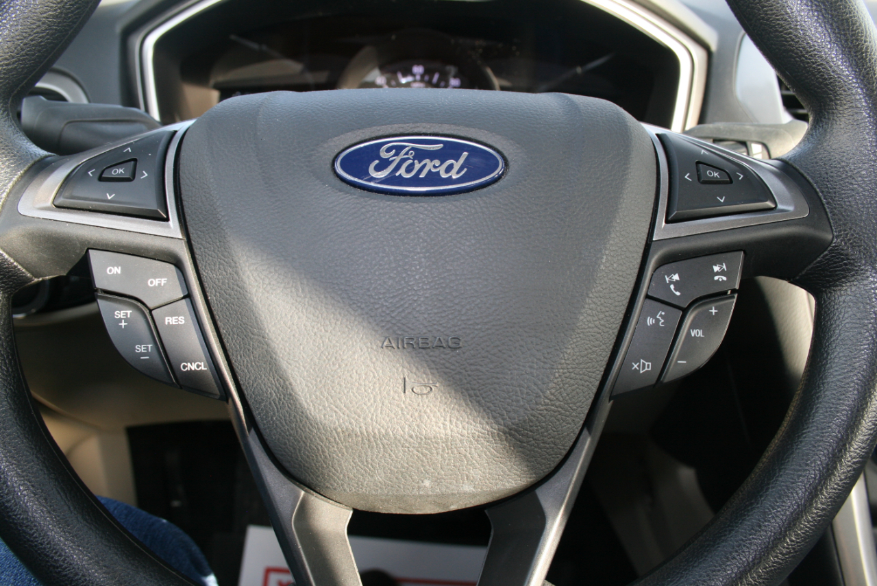 Ford Fusion Hybrid SE 2018