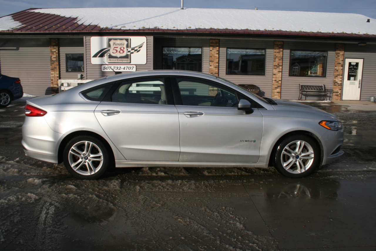 Ford Fusion Hybrid SE 2018
