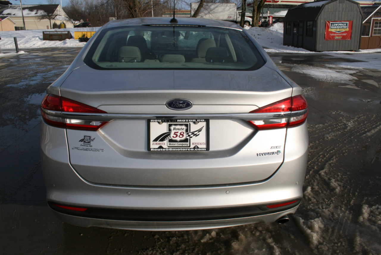 Ford Fusion Hybrid SE 2018