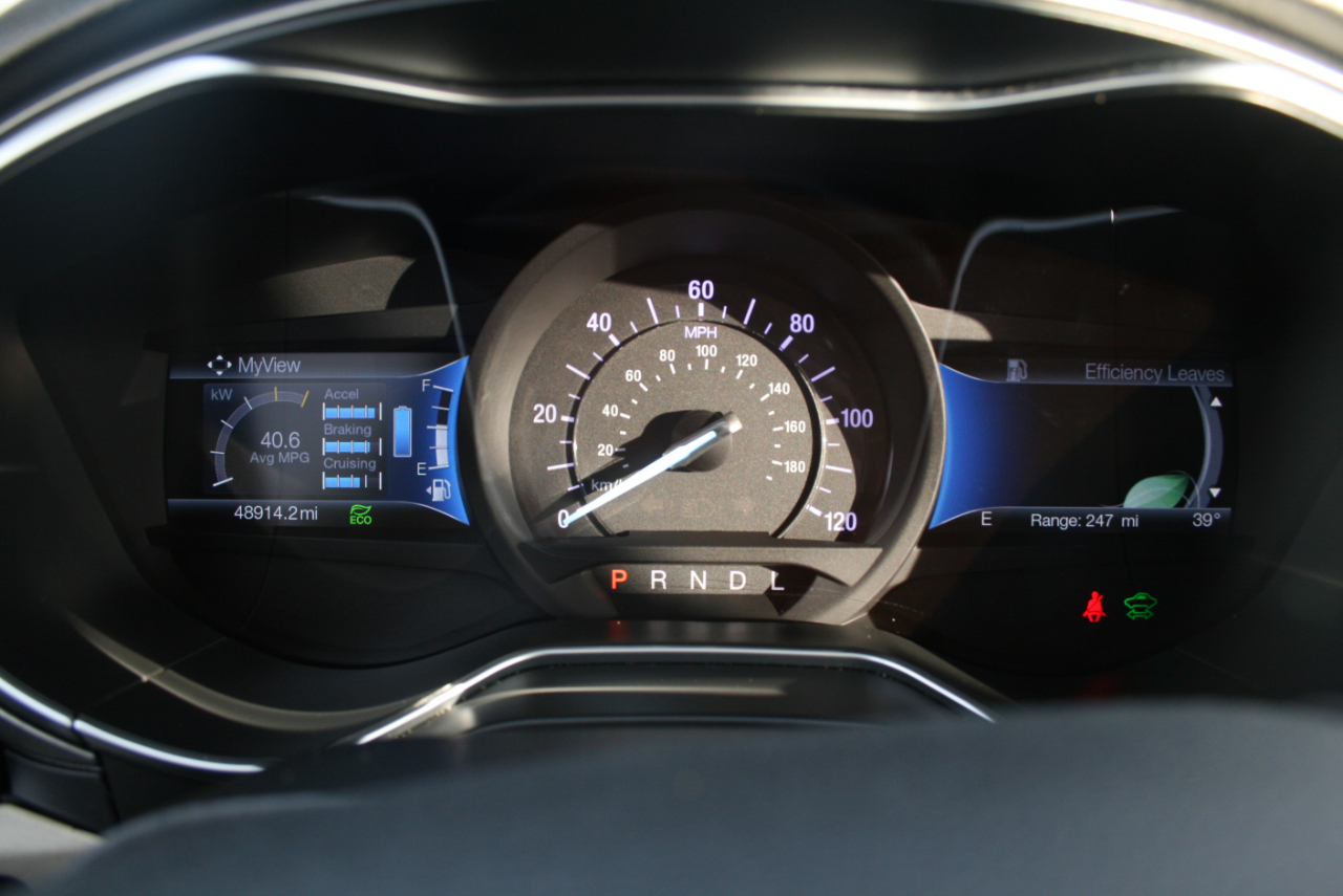 Ford Fusion Hybrid SE 2018