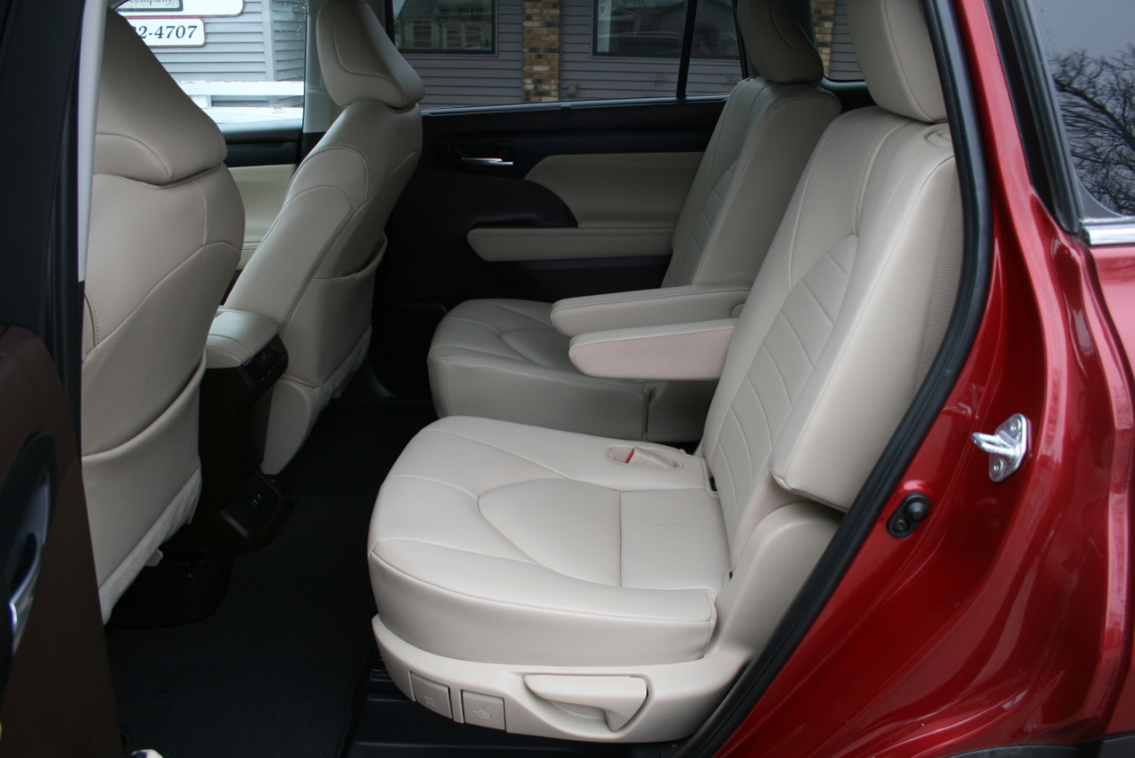 Toyota Highlander XLE AWD V6 2020