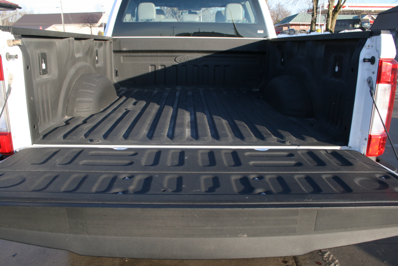 Ford F-350 SD XL SuperCab 4WD 2019