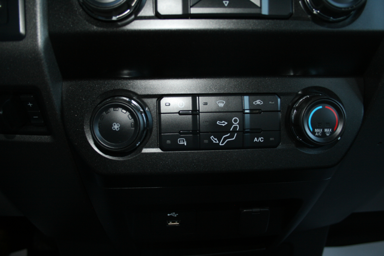 Ford F-350 SD XL SuperCab 4WD 2019