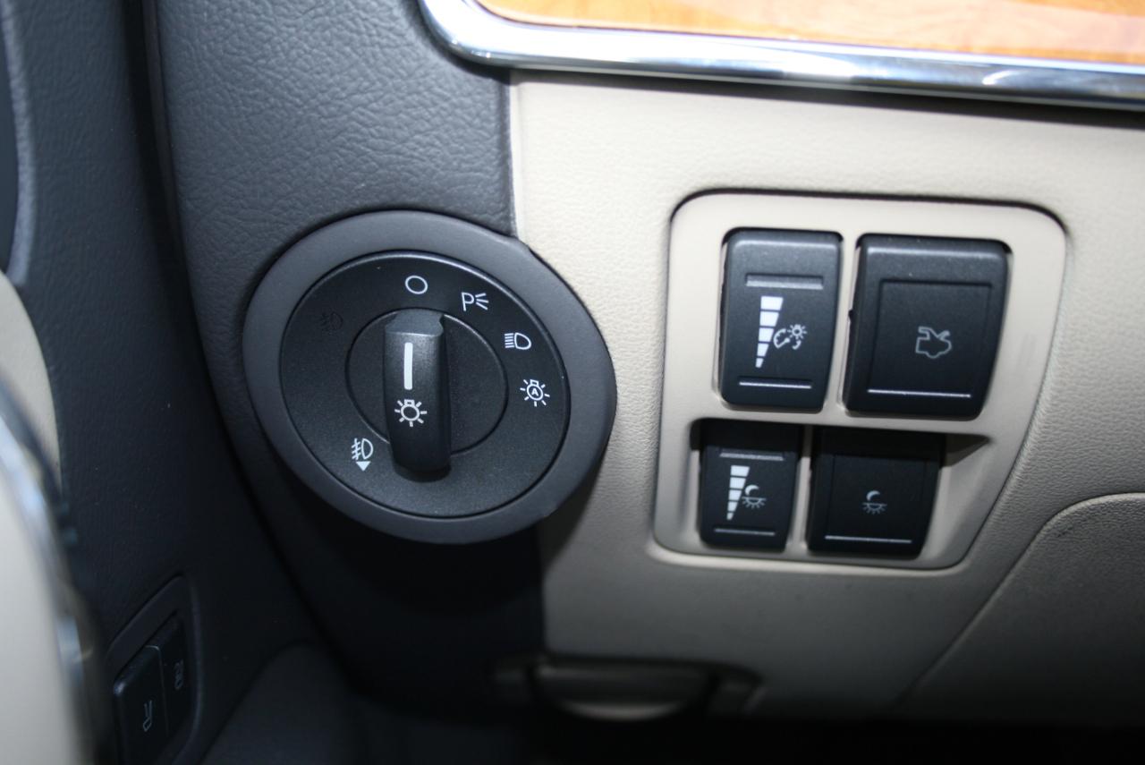 Lincoln MKZ Hybrid Sedan 2012