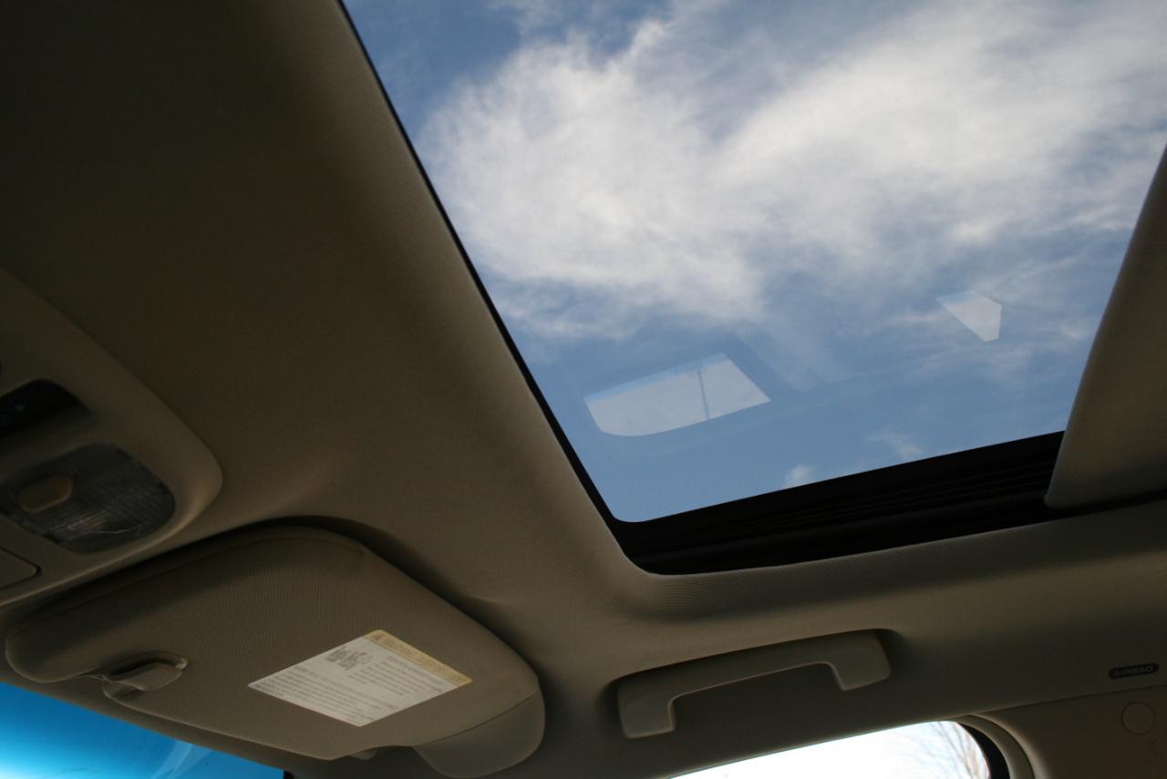 Lincoln MKZ Hybrid Sedan 2012